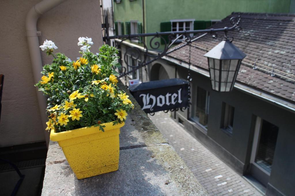 Zunfthaus Zur Rebleuten Chur Exterior photo