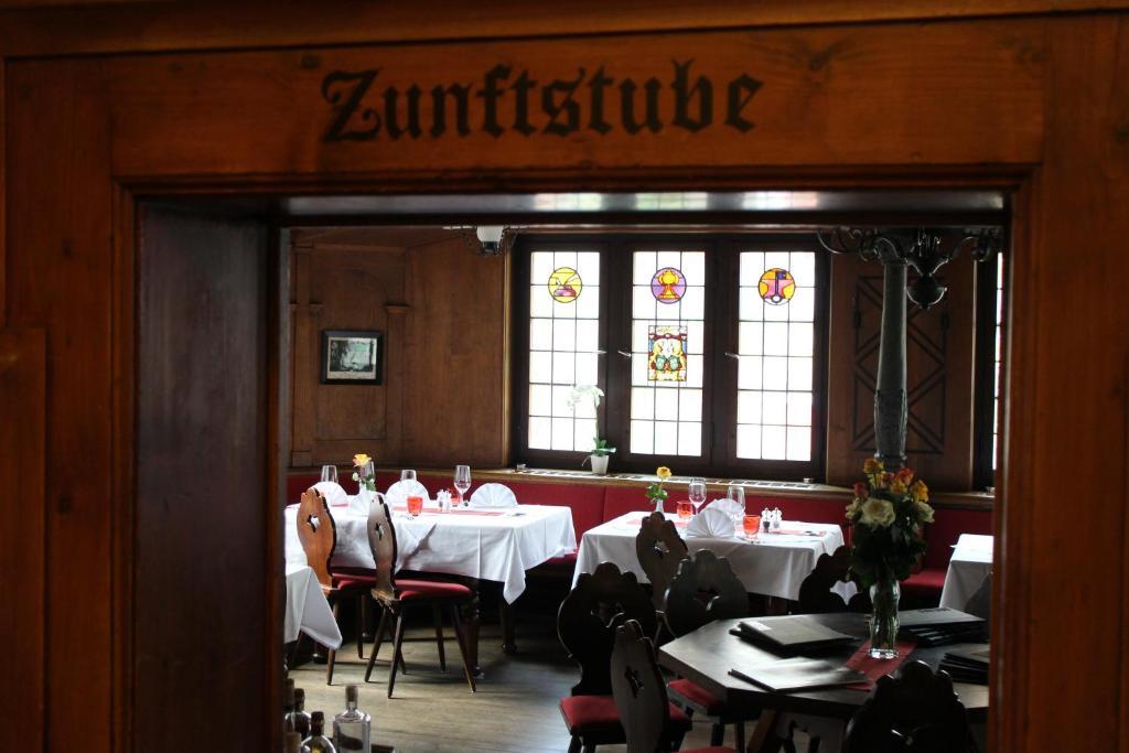 Zunfthaus Zur Rebleuten Chur Exterior photo